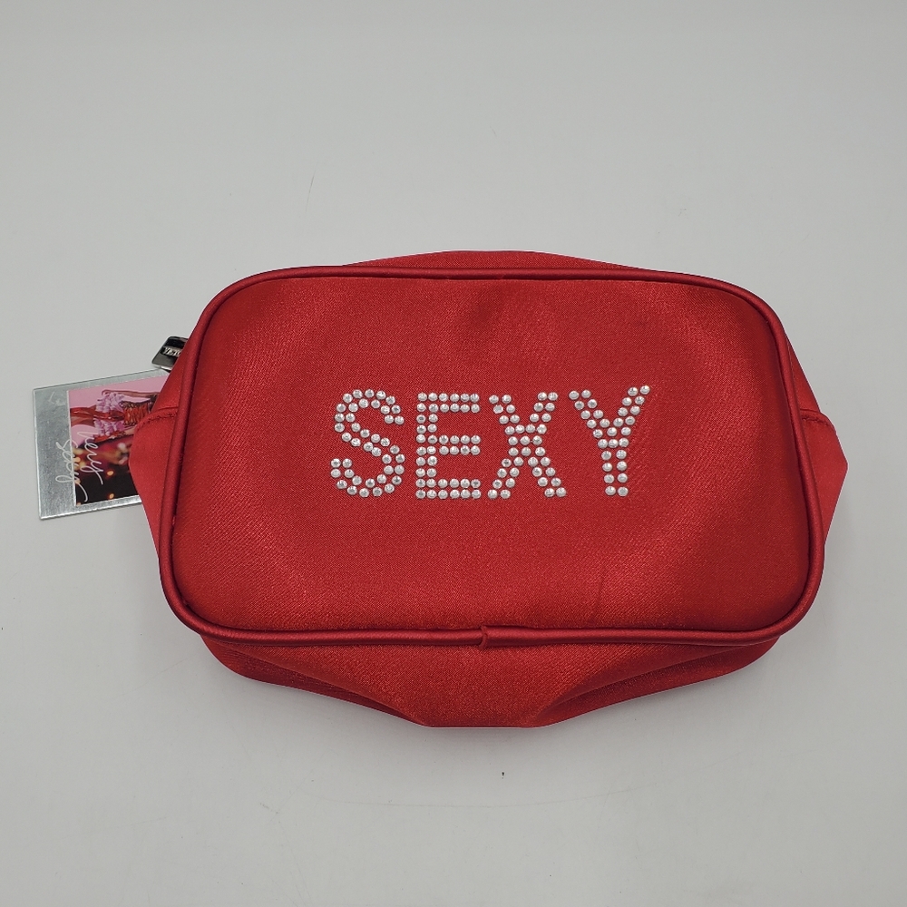 3/$15🖤 Victoria secret very sexy small make-up bags